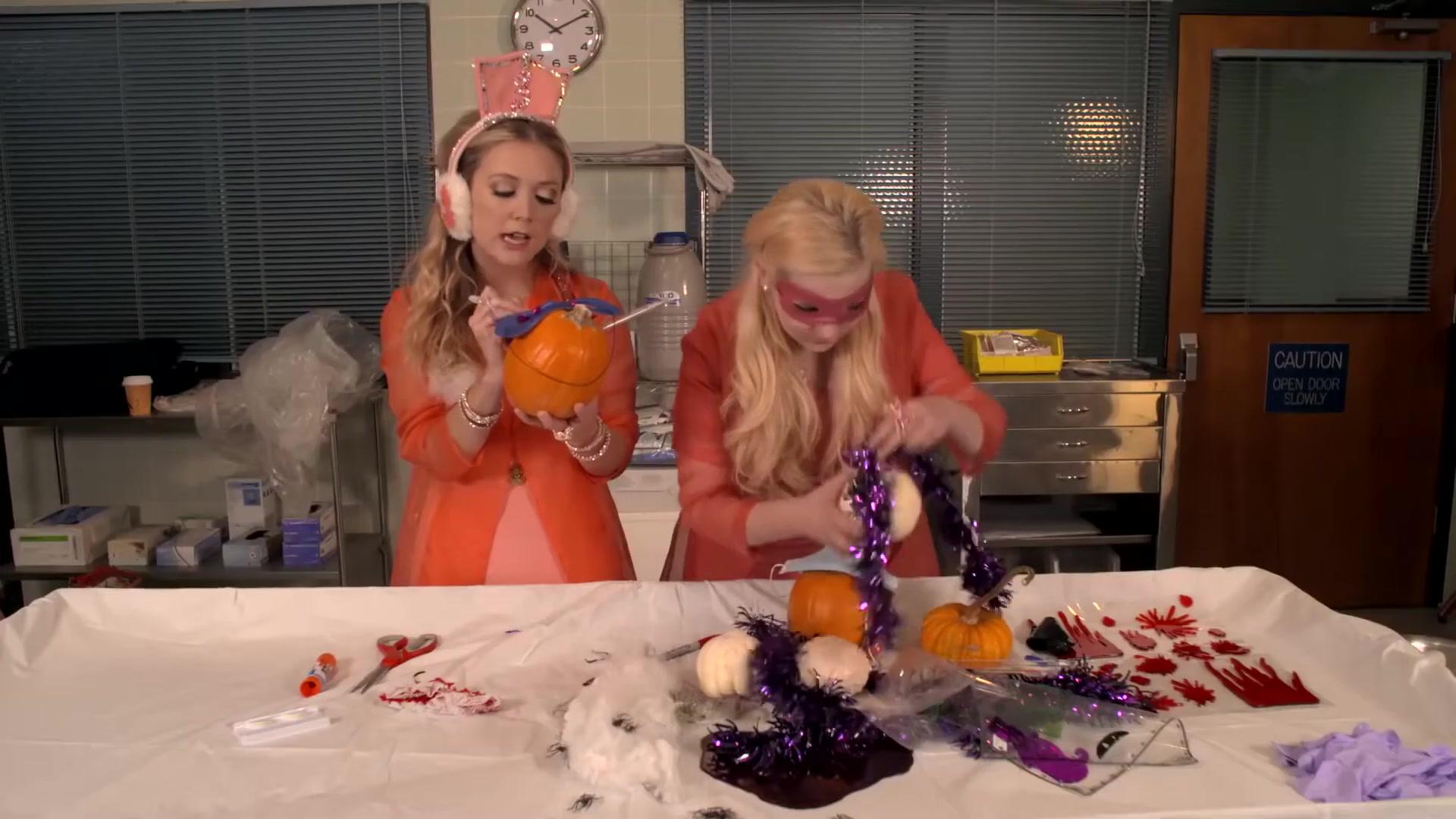 PumpkinDecoratingChanels_SQS2_108.jpg