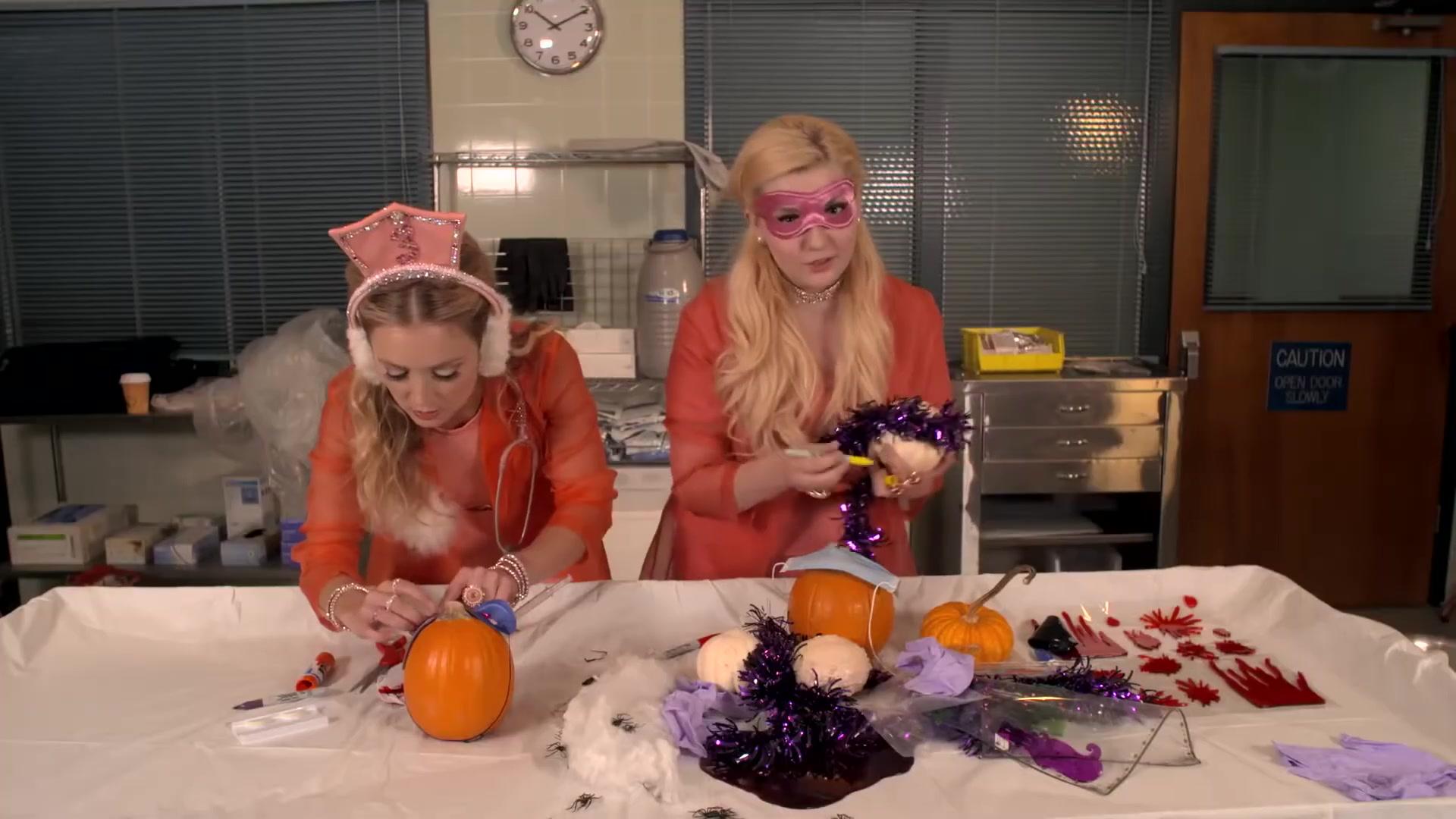 PumpkinDecoratingChanels_SQS2_162.jpg