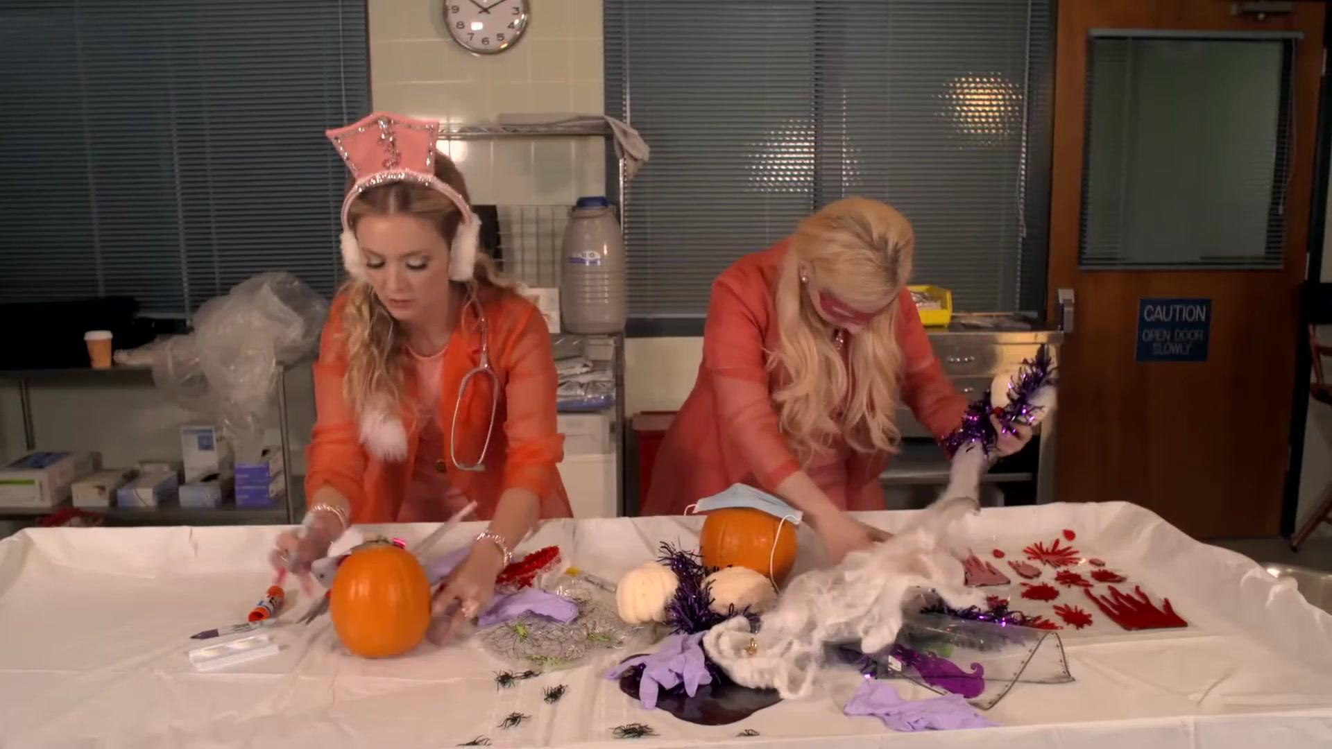 PumpkinDecoratingChanels_SQS2_176.jpg