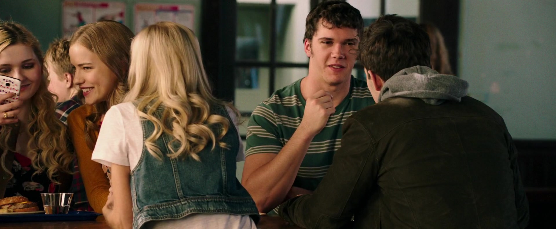 Freak_Show_2017_1080p_001386.jpg