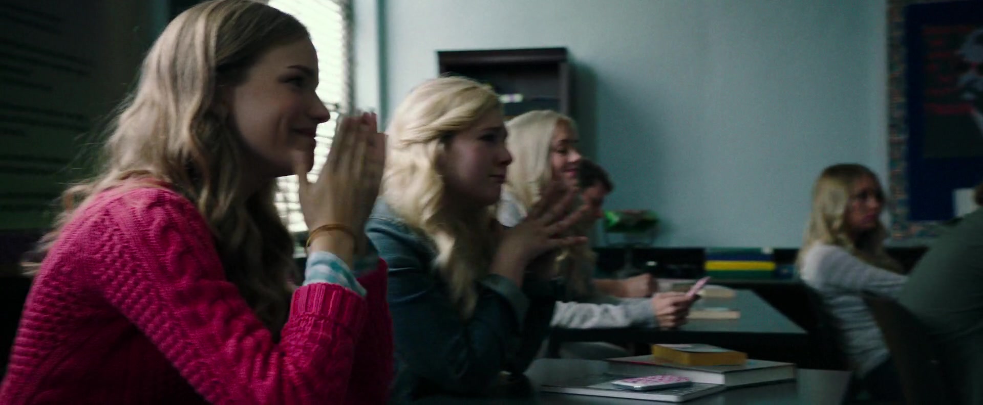 Freak_Show_2017_1080p_001892.jpg