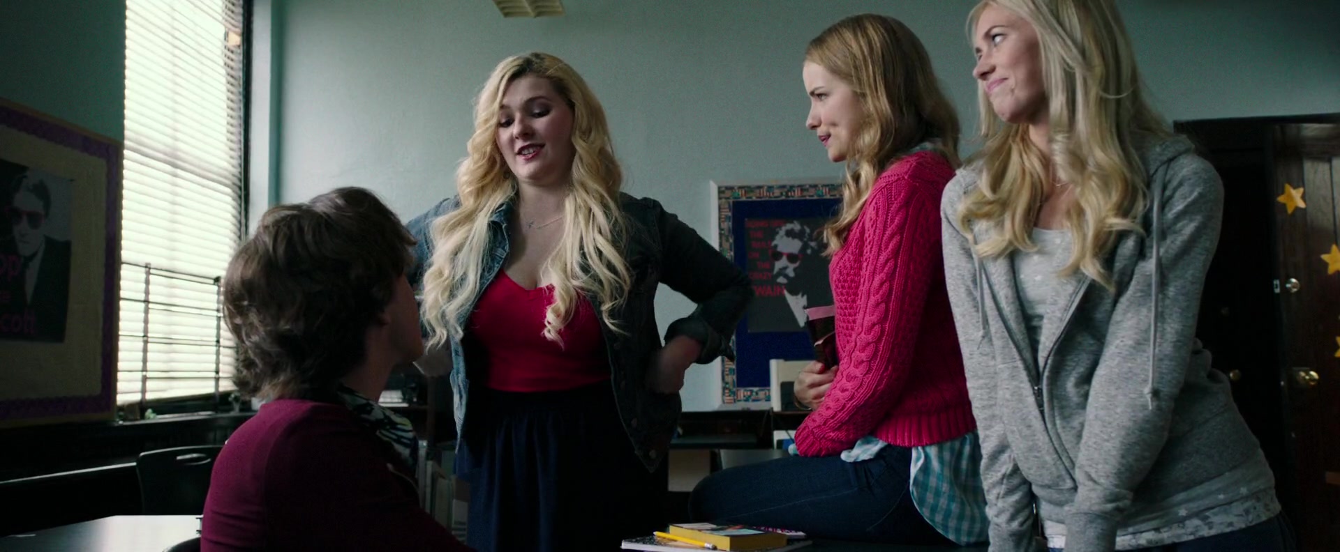 Freak_Show_2017_1080p_002050.jpg