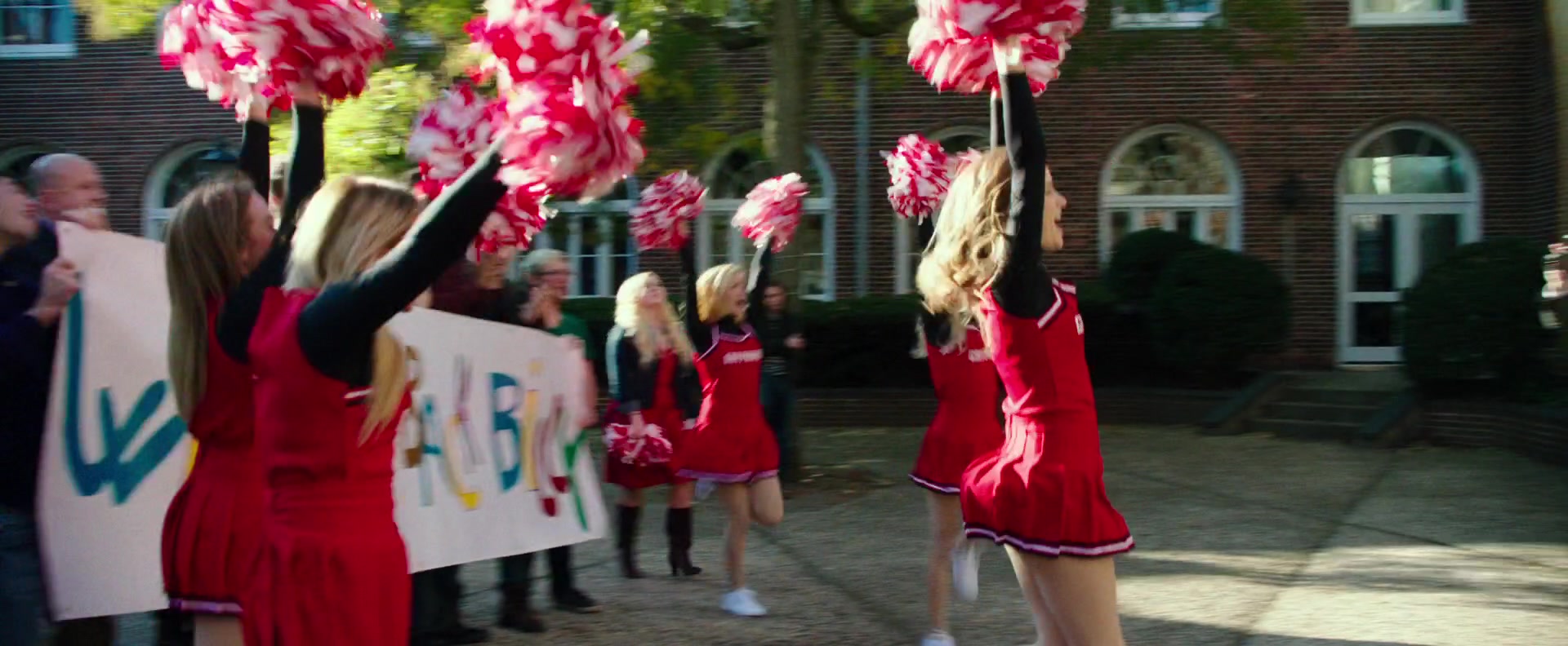 Freak_Show_2017_1080p_005154.jpg