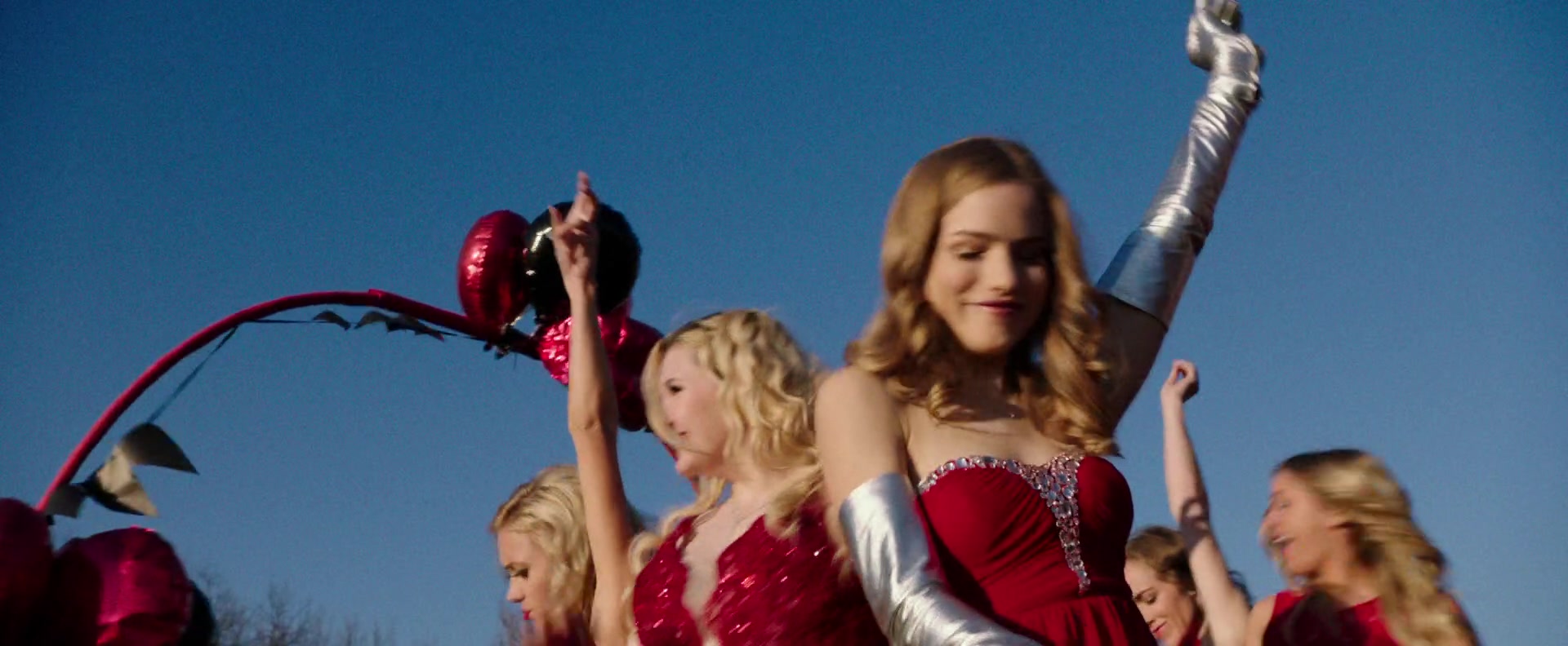 Freak_Show_2017_1080p_009969.jpg