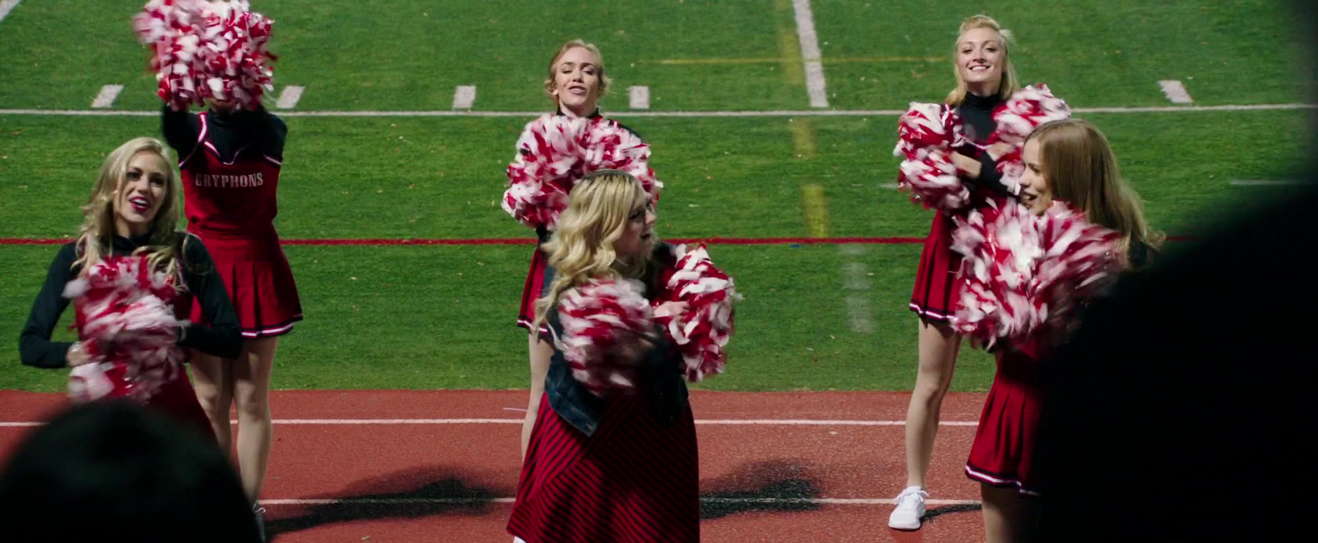 Freak_Show_2017_1080p_010257.jpg
