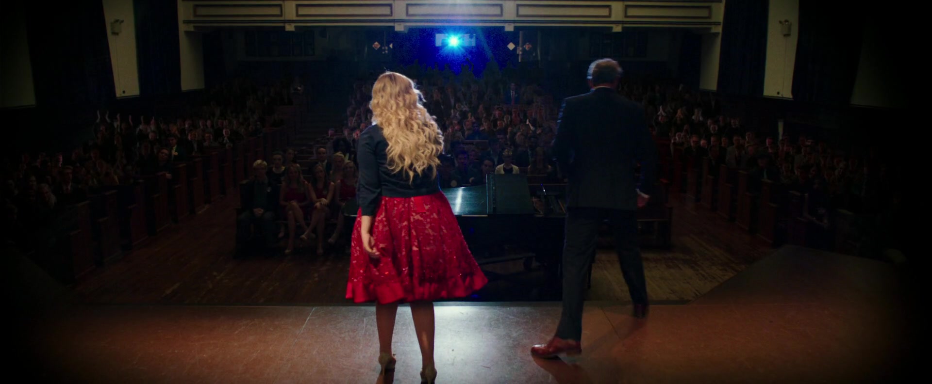 Freak_Show_2017_1080p_010550.jpg