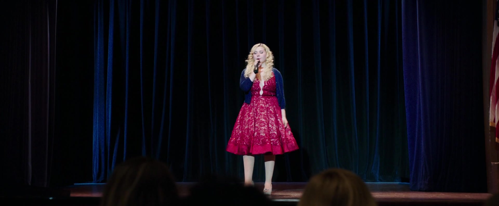 Freak_Show_2017_1080p_010597.jpg