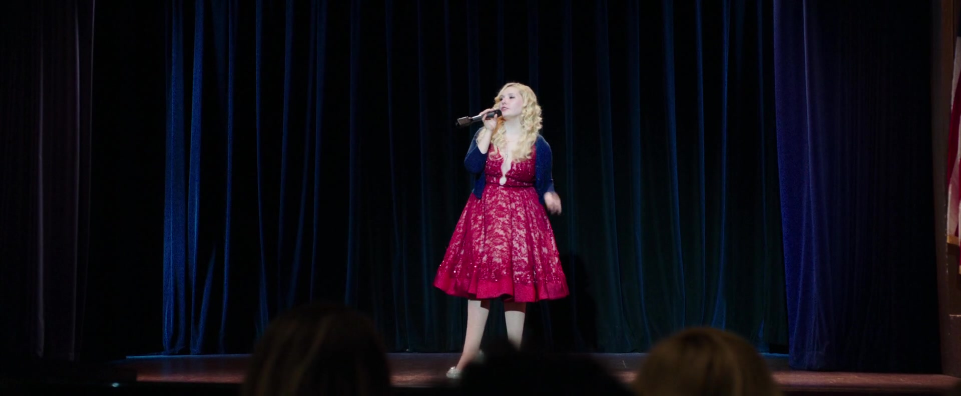 Freak_Show_2017_1080p_010601.jpg
