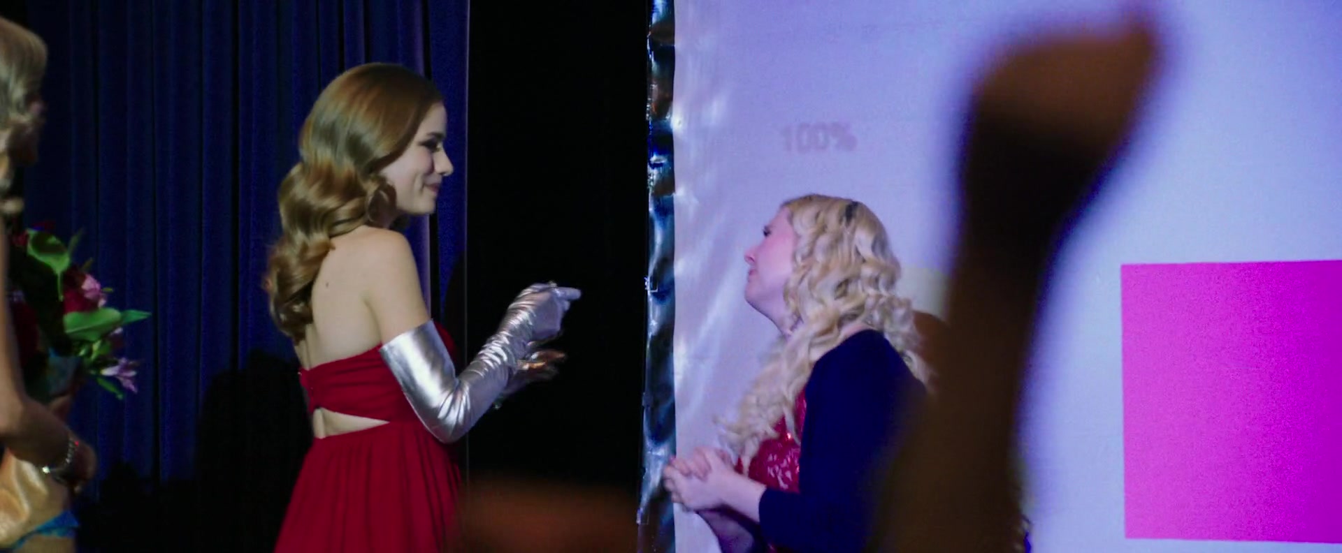 Freak_Show_2017_1080p_011434.jpg