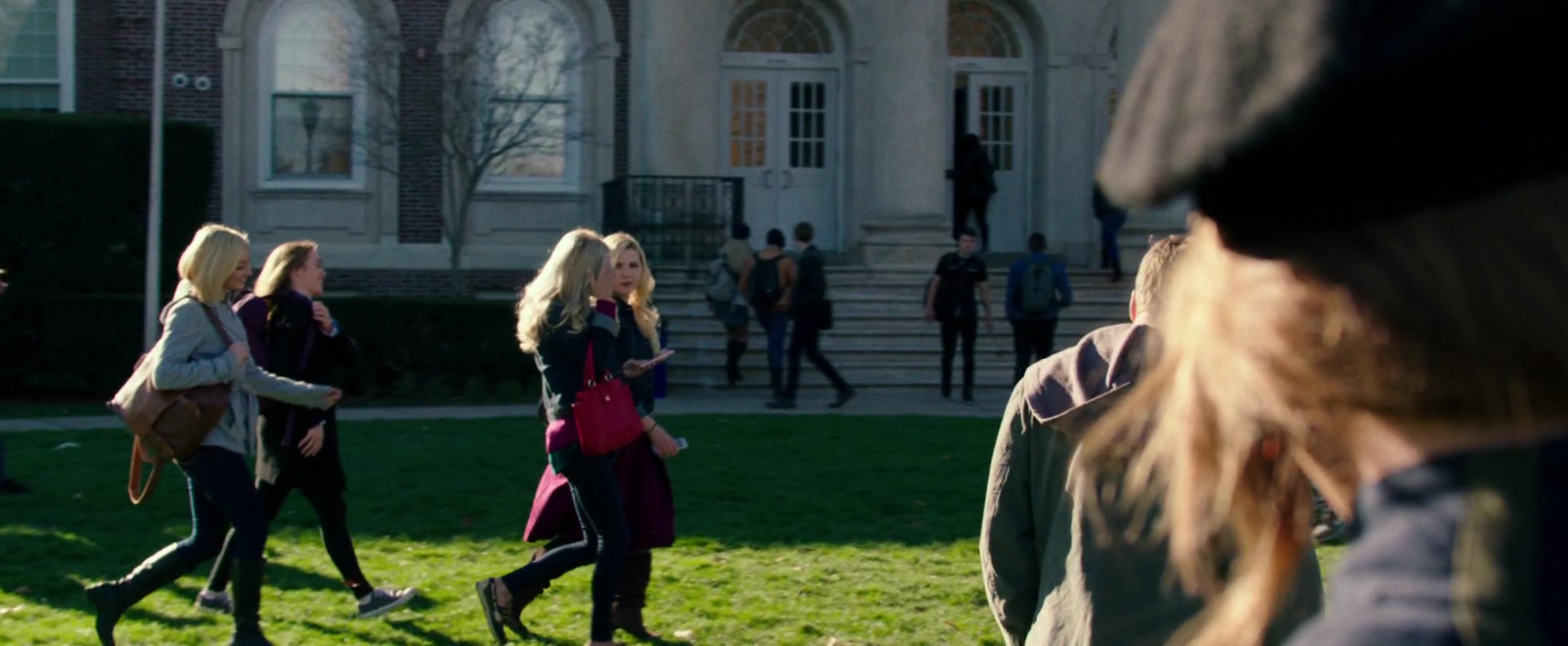 Freak_Show_2017_1080p_011892.jpg