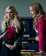 Freak_Show_2017_1080p_002023.jpg