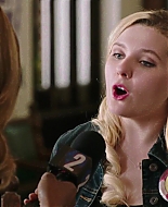 Freak_Show_2017_1080p_008964.jpg