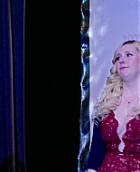 Freak_Show_2017_1080p_011431.jpg