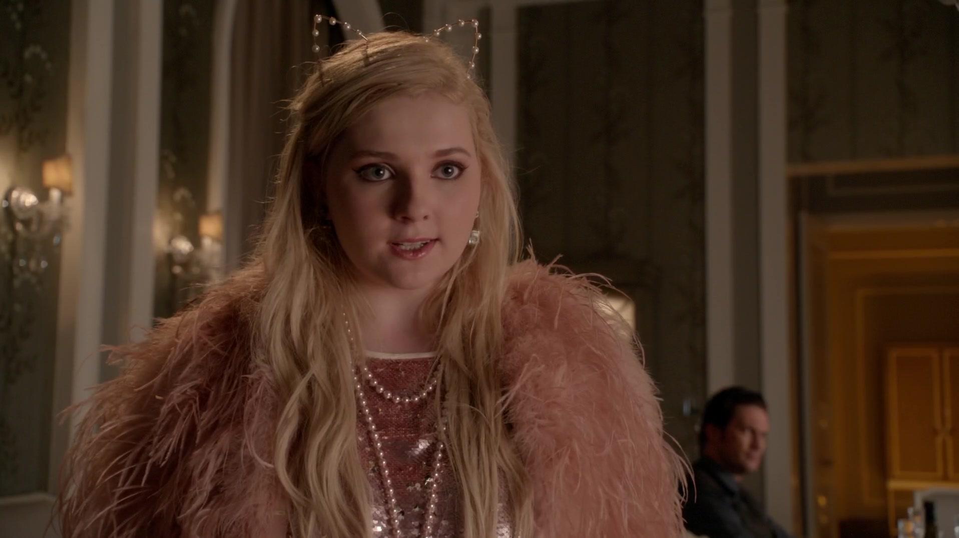 Scream_Queens_2015_S01E10_Thanksgiving_1080p_3679.jpg