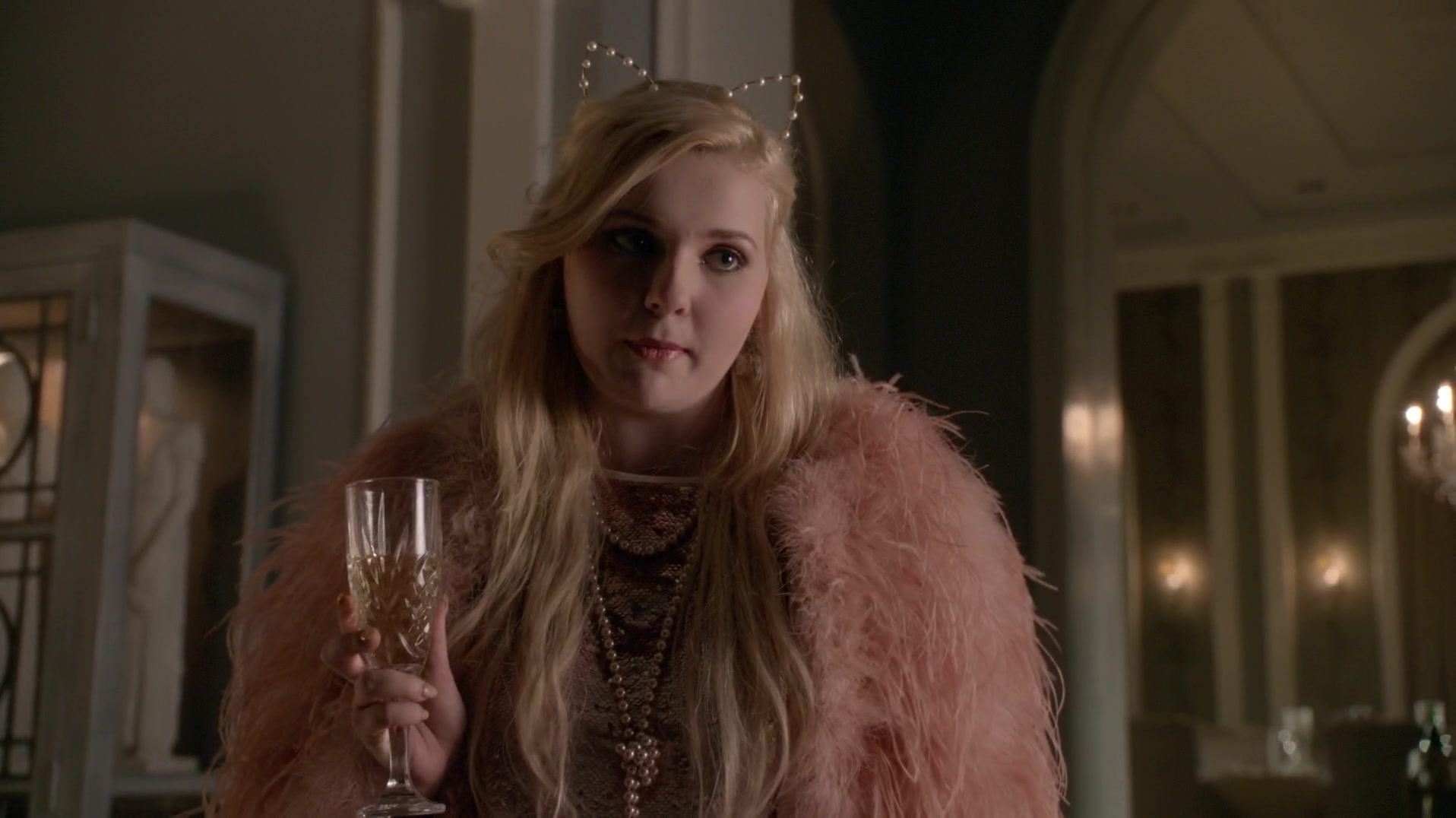Scream_Queens_2015_S01E10_Thanksgiving_1080p_3949.jpg