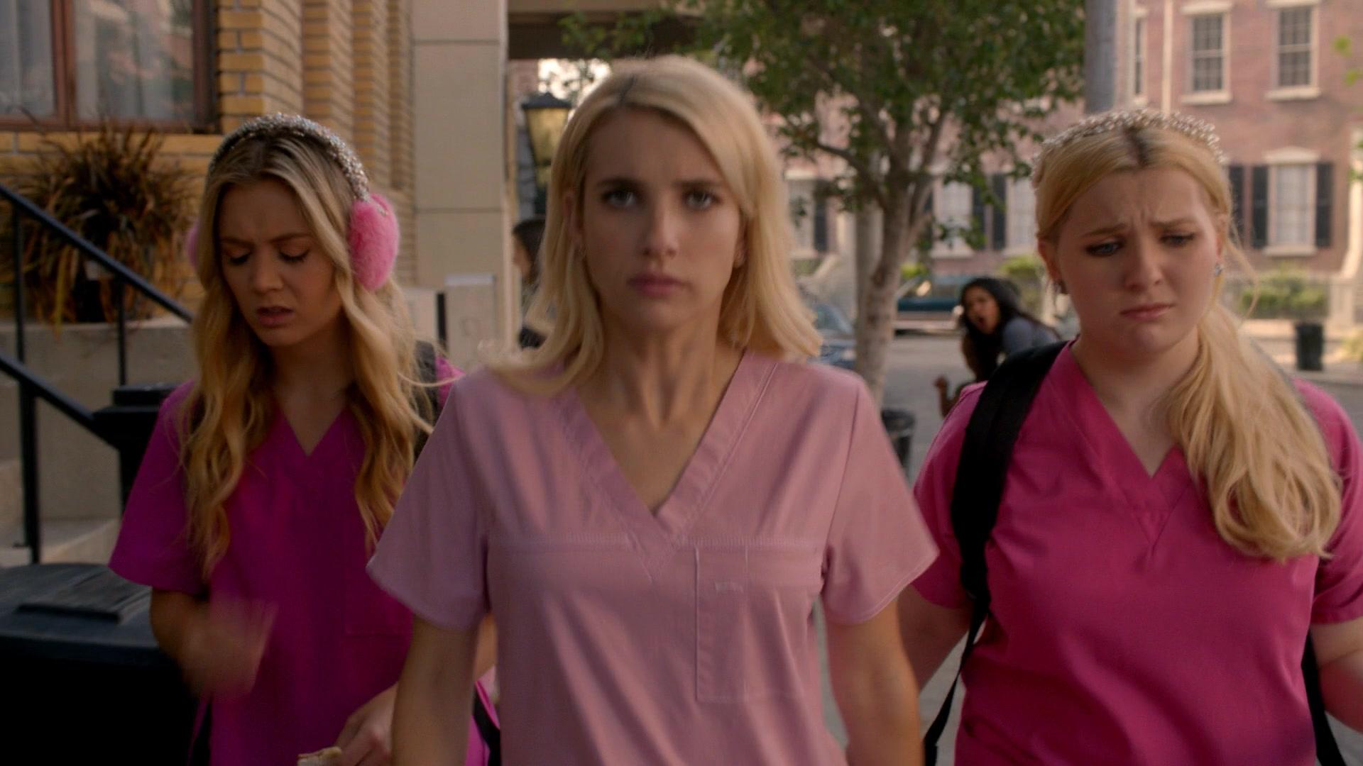 Scream_Queens_2016_S02E01_1080p_2570.jpg
