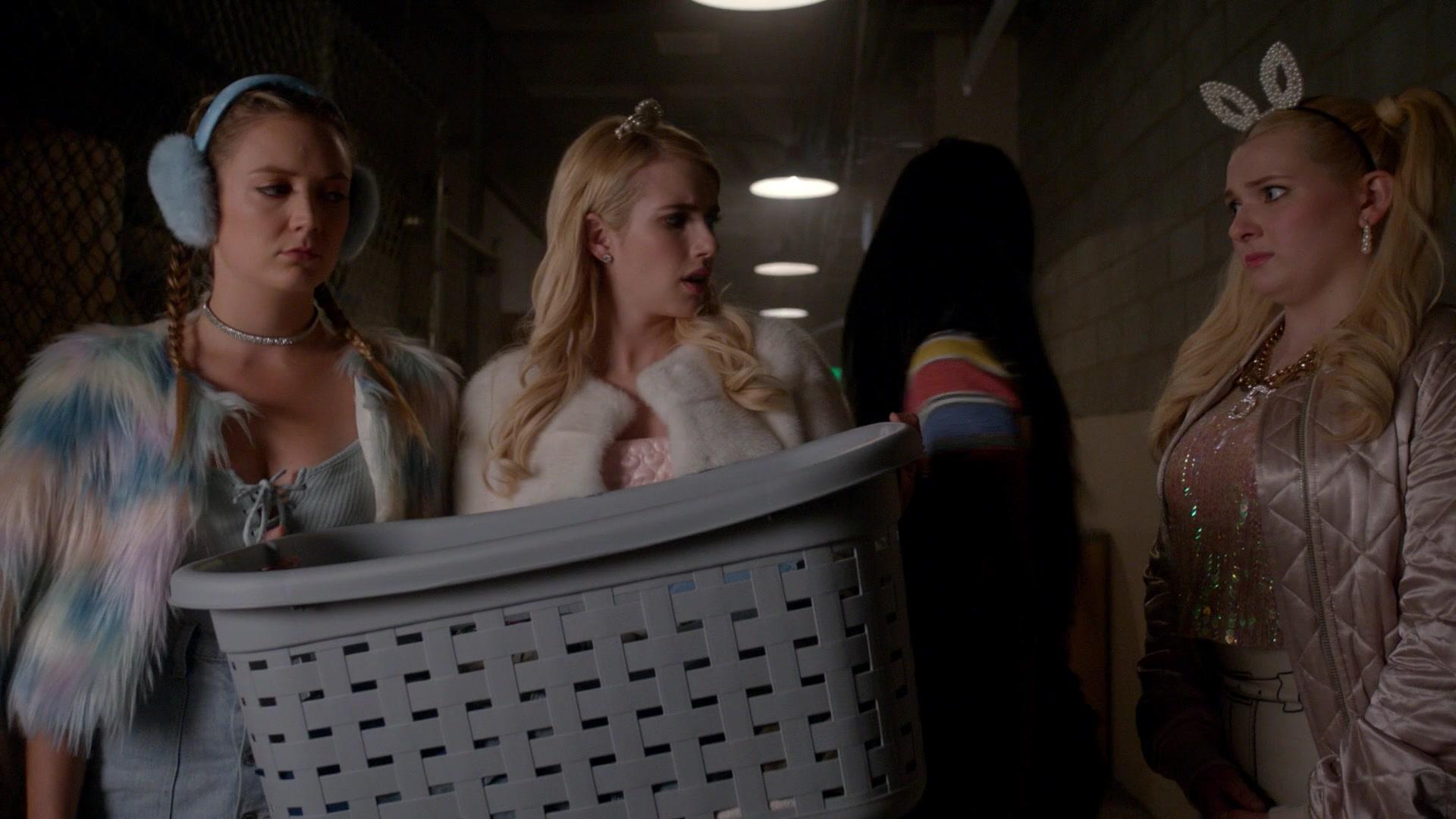Scream_Queens_2016_S02E01_1080p_3164.jpg