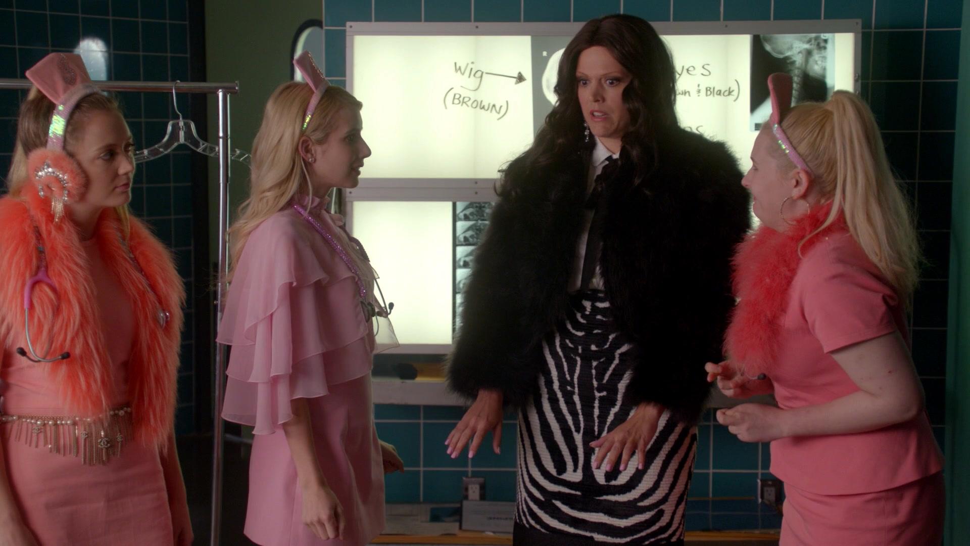 Scream_Queens_2016_S02E01_1080p_5010.jpg