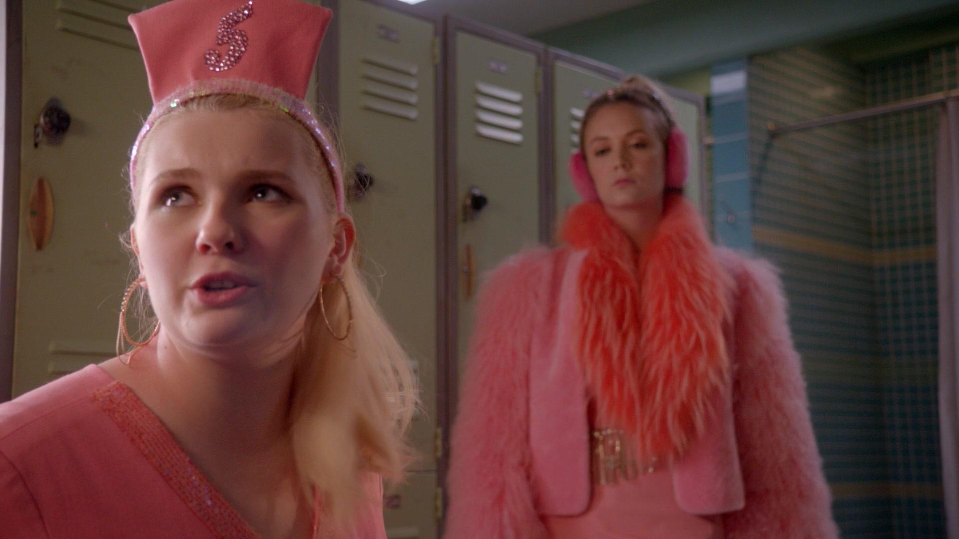 Scream_Queens_2016_S02E01_1080p_5294.jpg