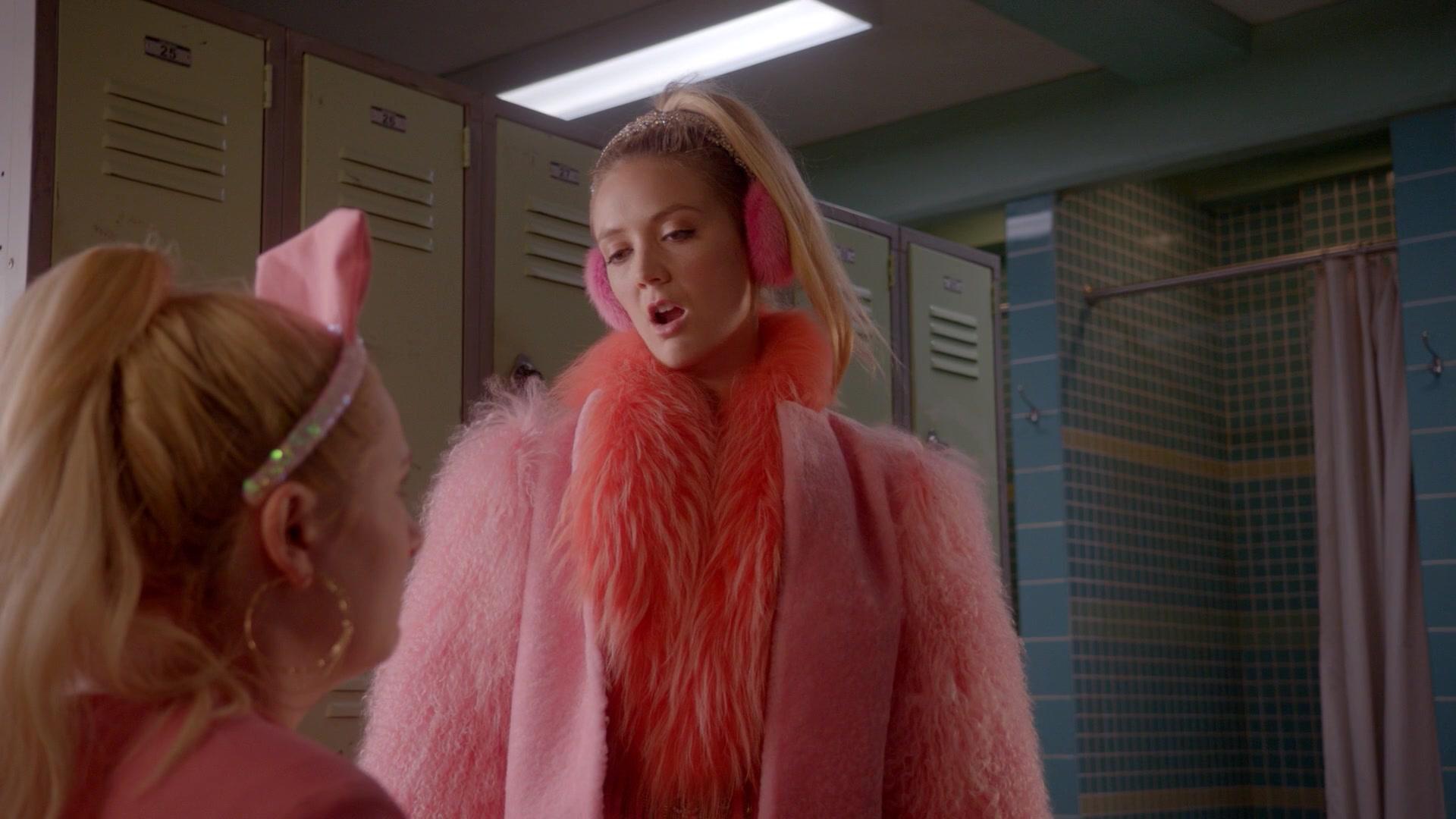 Scream_Queens_2016_S02E01_1080p_5463.jpg