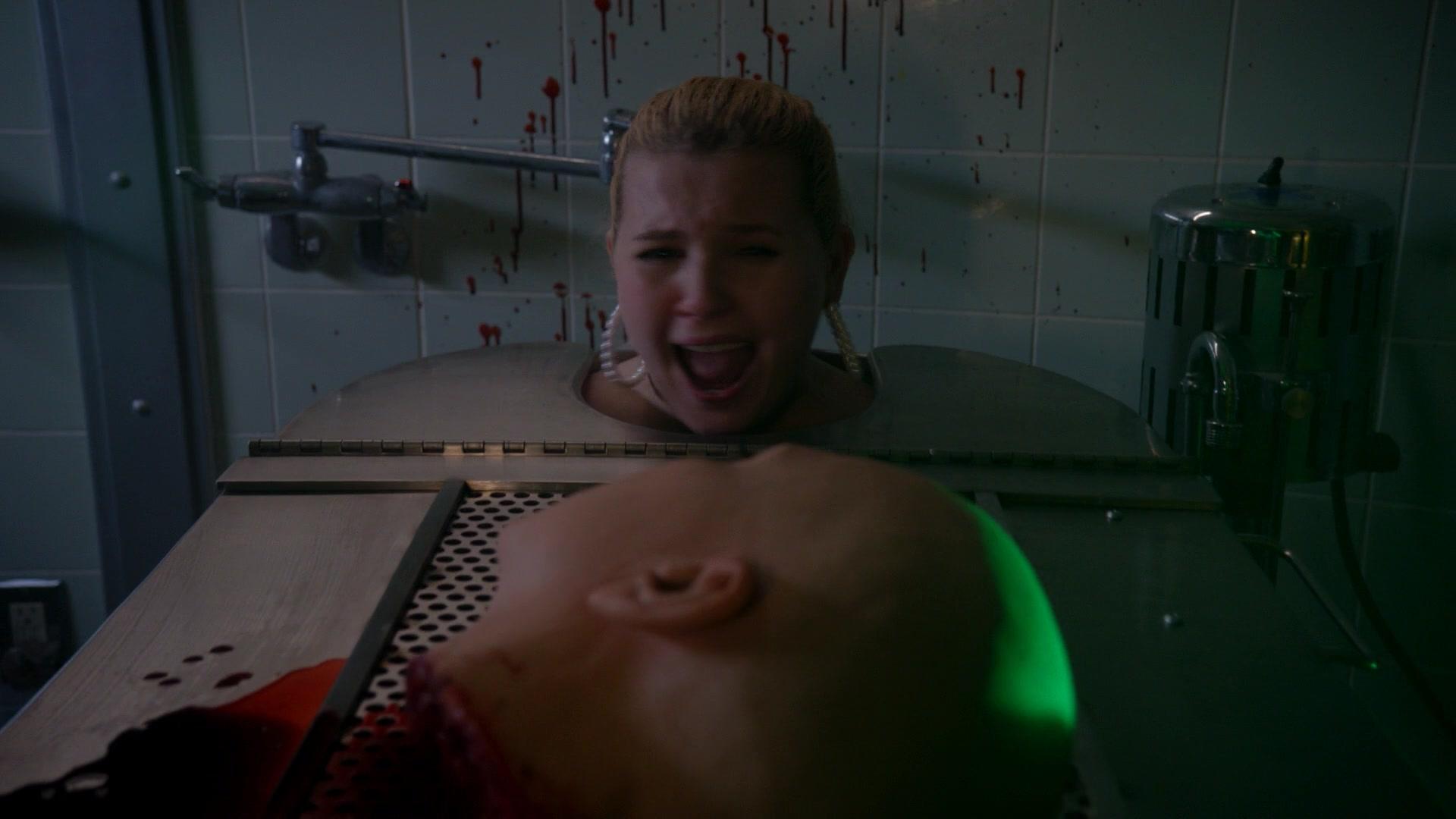 Scream_Queens_2016_S02E01_1080p_6011.jpg