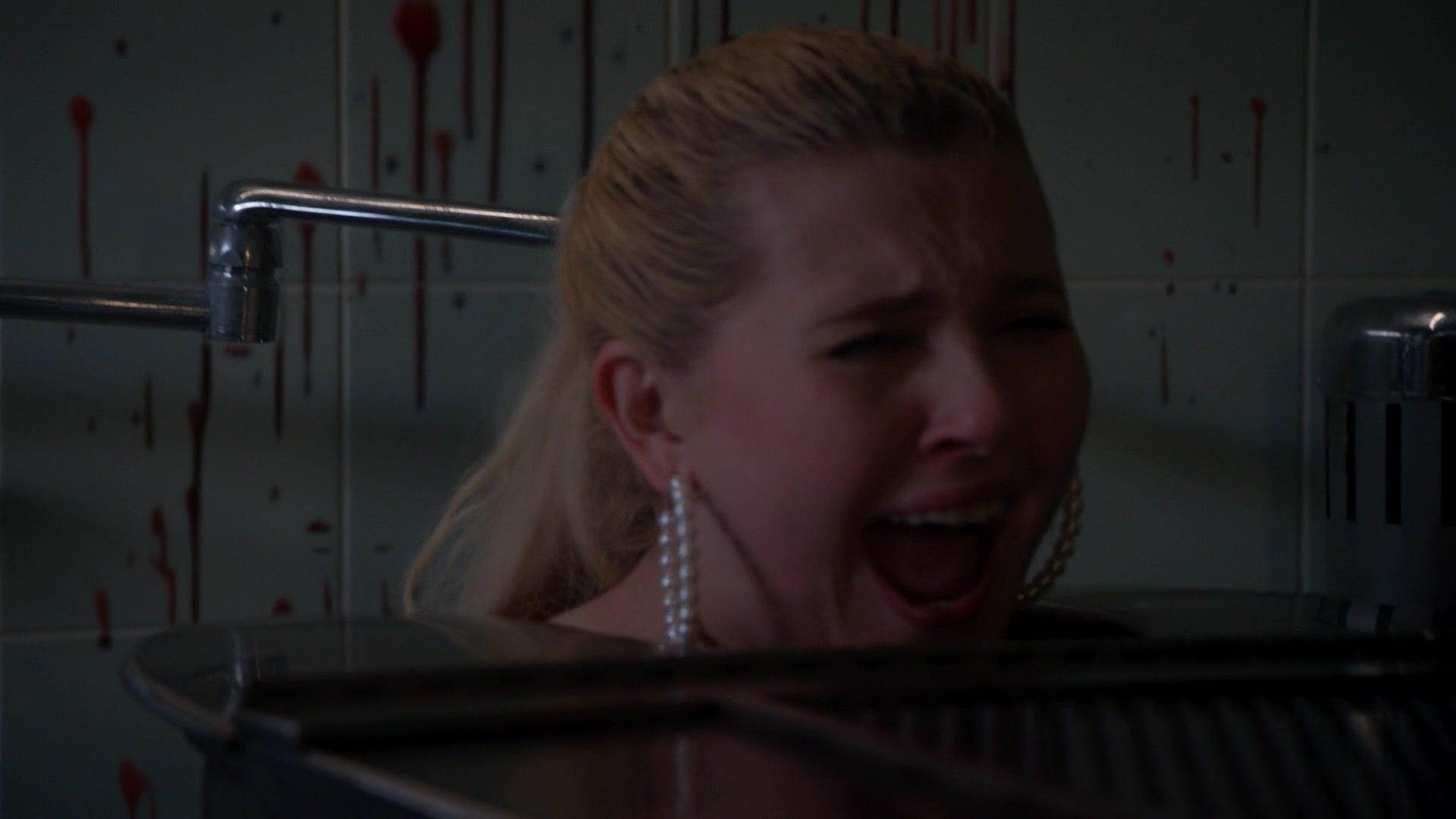 Scream_Queens_2016_S02E01_1080p_6017.jpg
