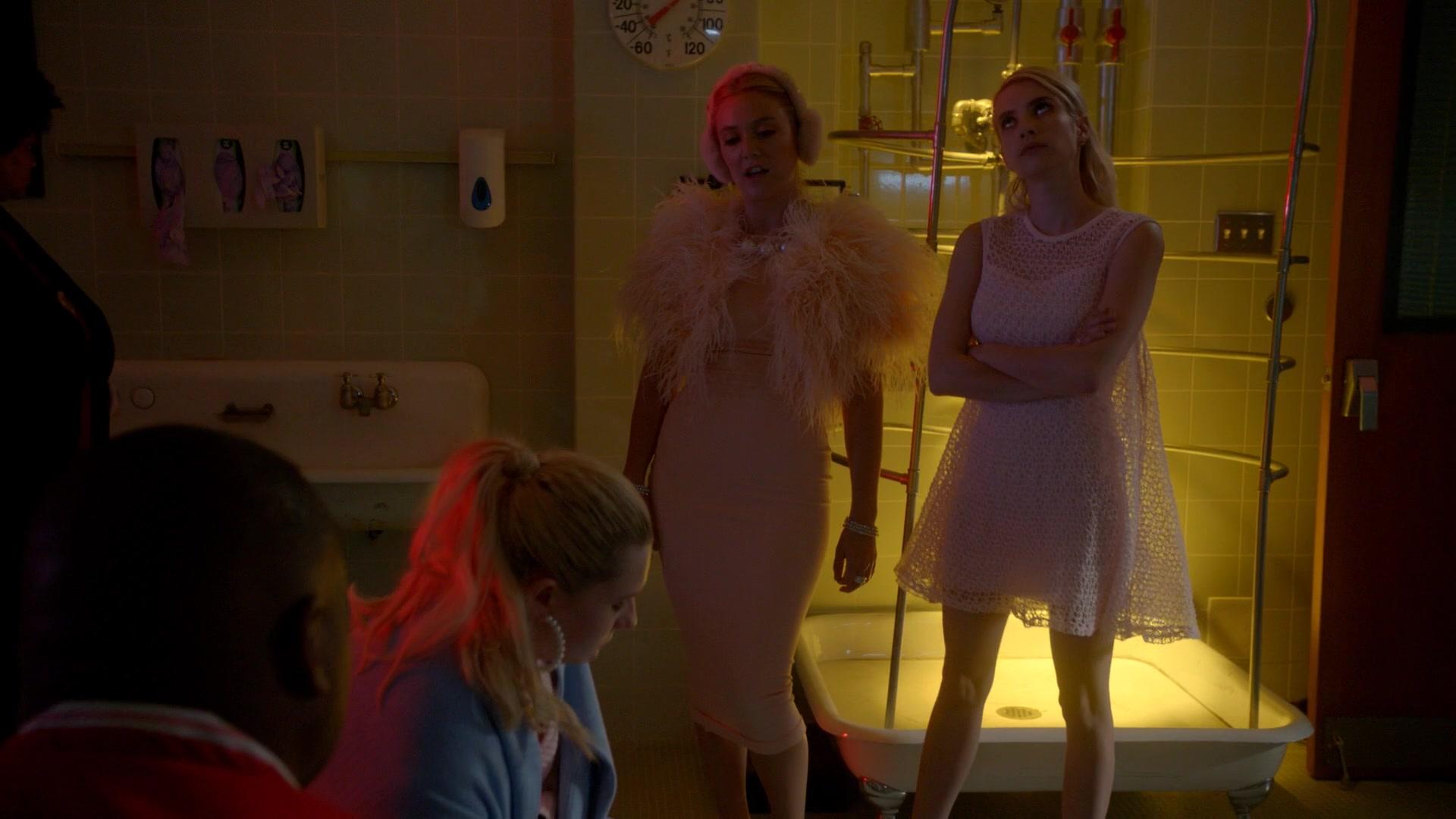 Scream_Queens_2016_S02E02_1080p_0305.jpg