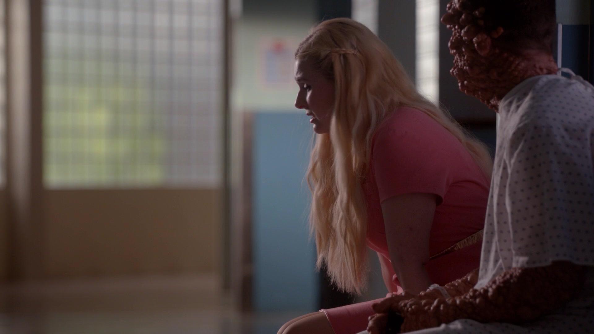 Scream_Queens_2016_S02E02_1080p_1168.jpg
