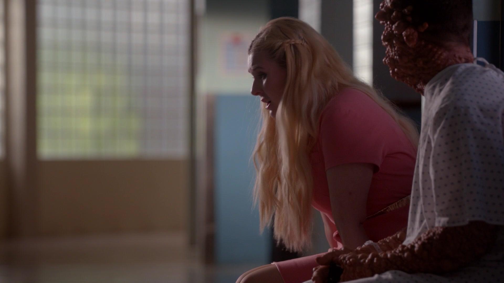 Scream_Queens_2016_S02E02_1080p_1171.jpg