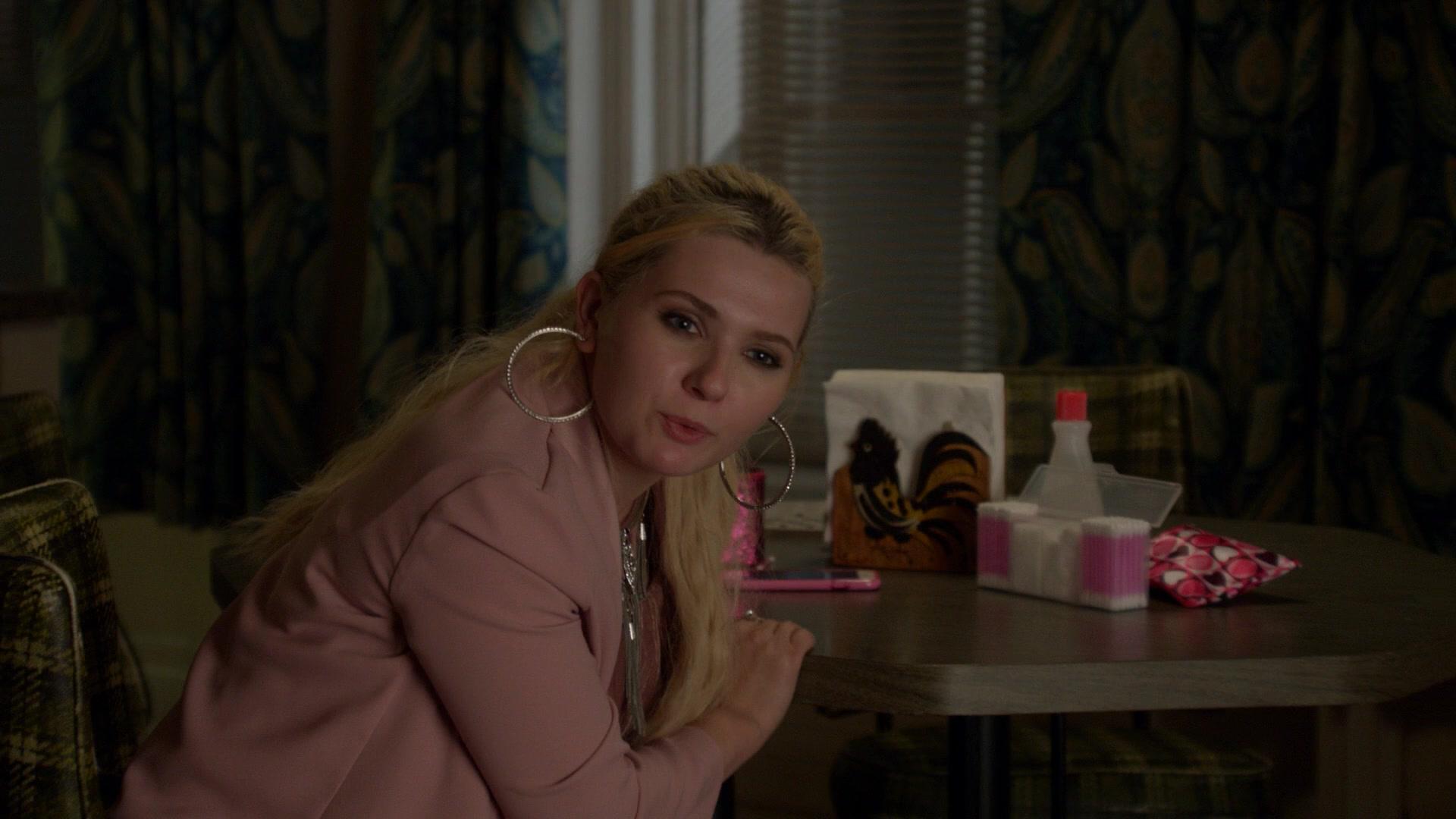 Scream_Queens_2016_S02E02_1080p_6032.jpg