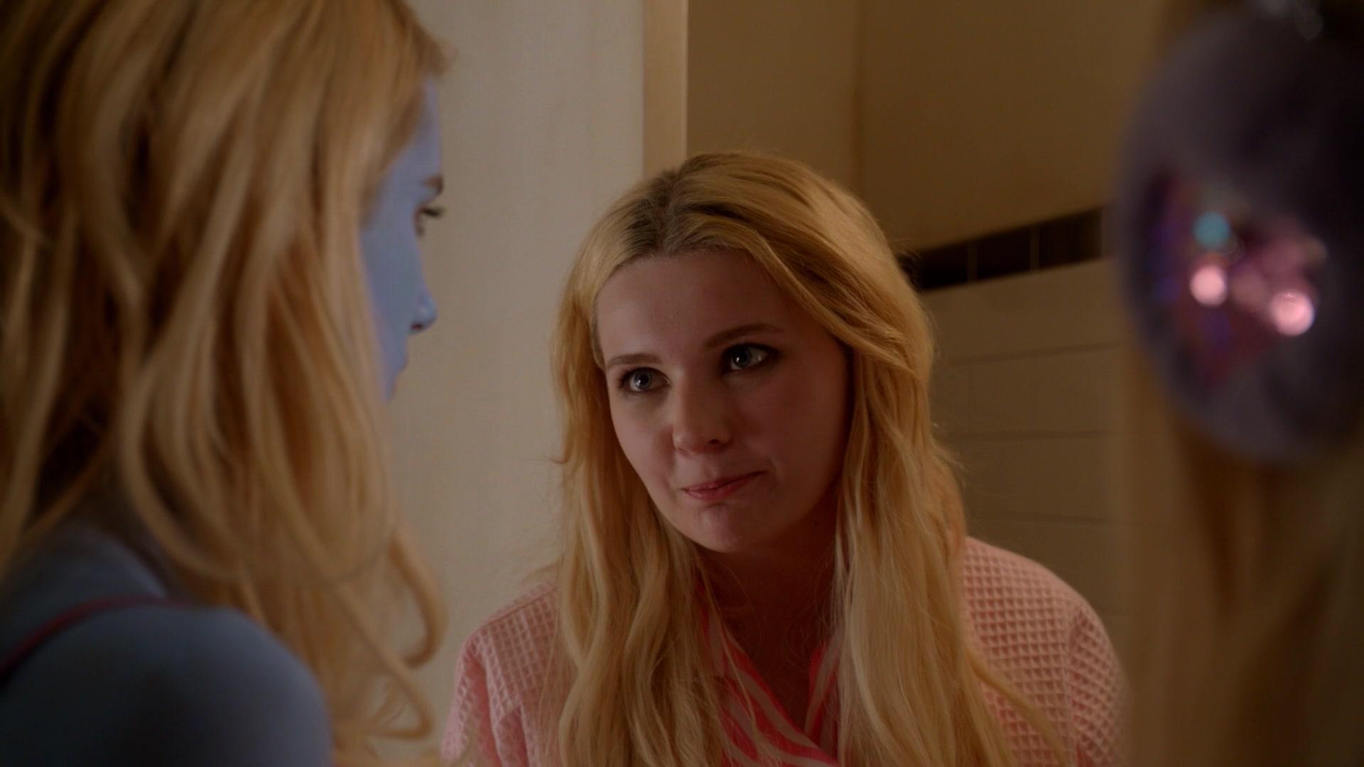Scream_Queens_2015_S02E04_1080p_2468.jpg
