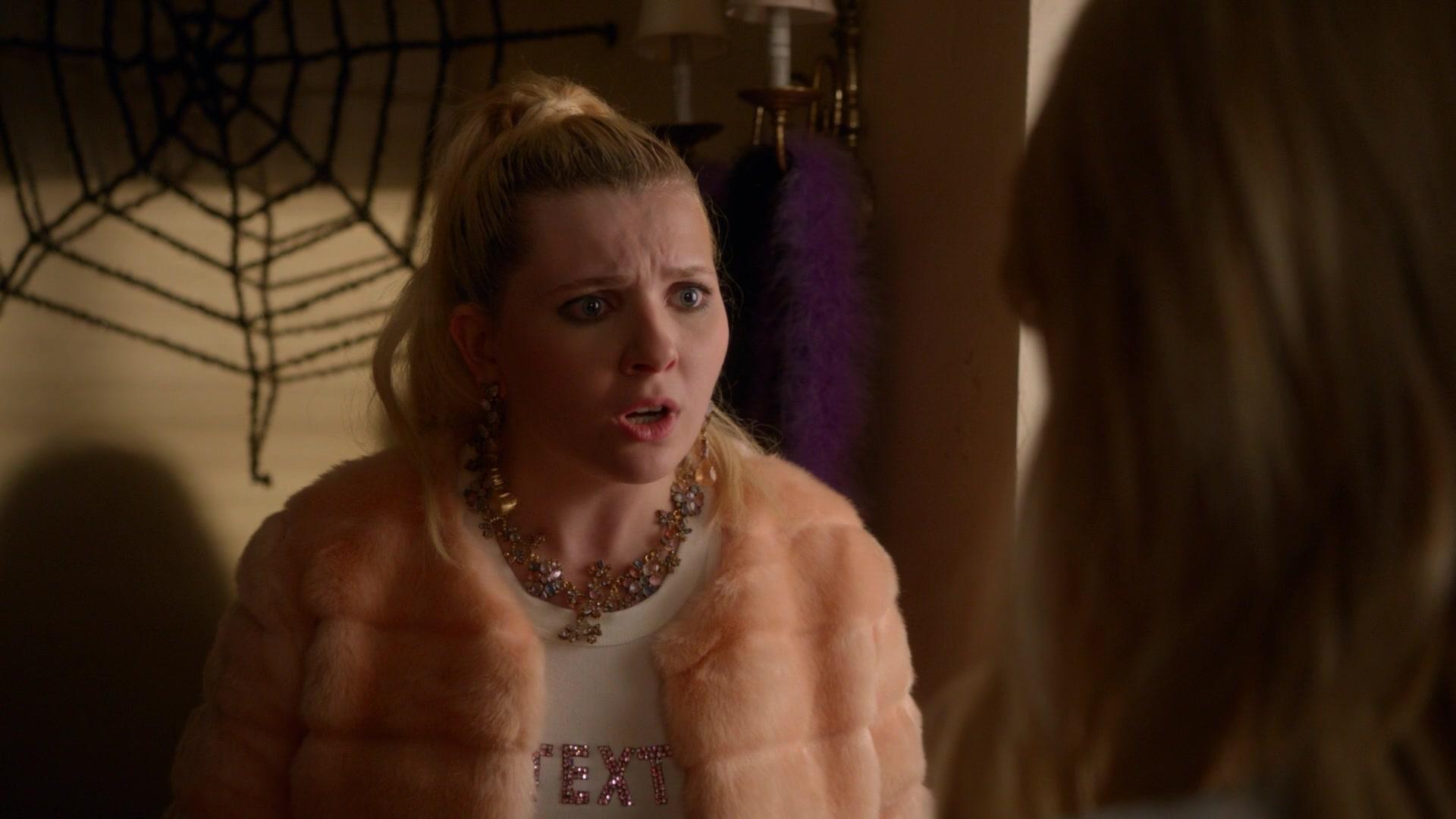 Scream_Queens_2015_S02E04_1080p_4267.jpg