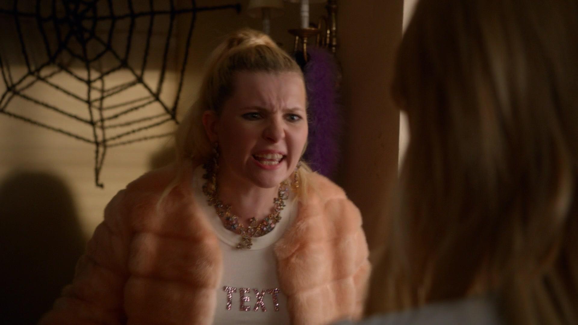 Scream_Queens_2015_S02E04_1080p_4270.jpg