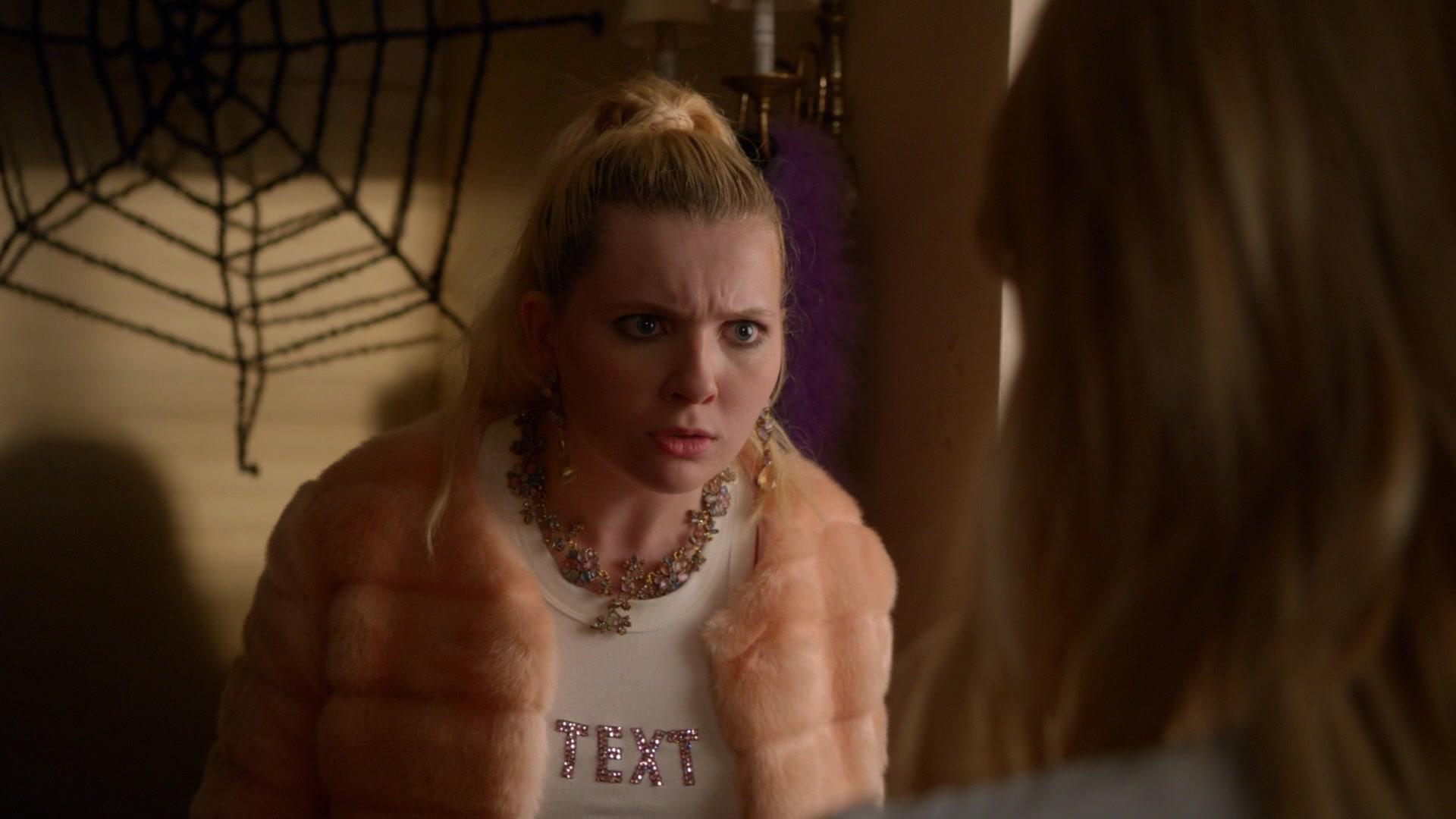 Scream_Queens_2015_S02E04_1080p_4272.jpg
