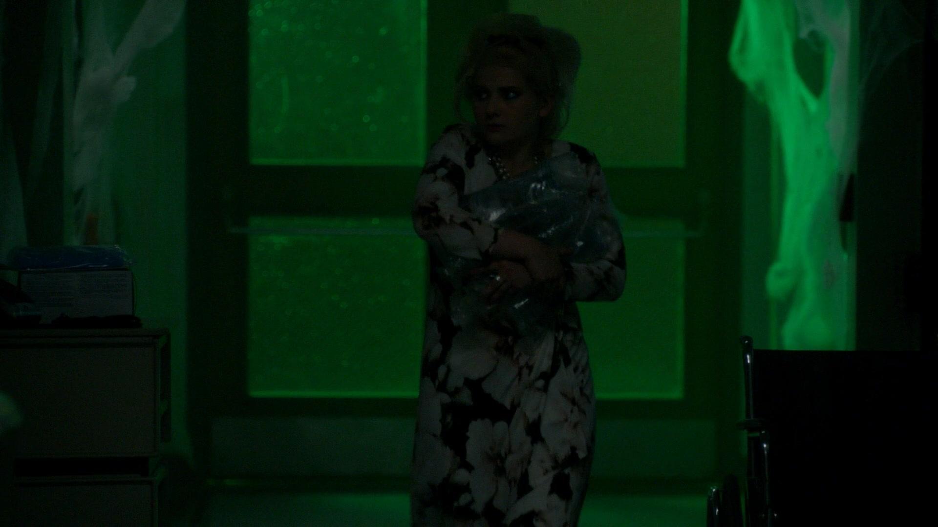Scream_Queens_2015_S02E04_1080p_5401.jpg