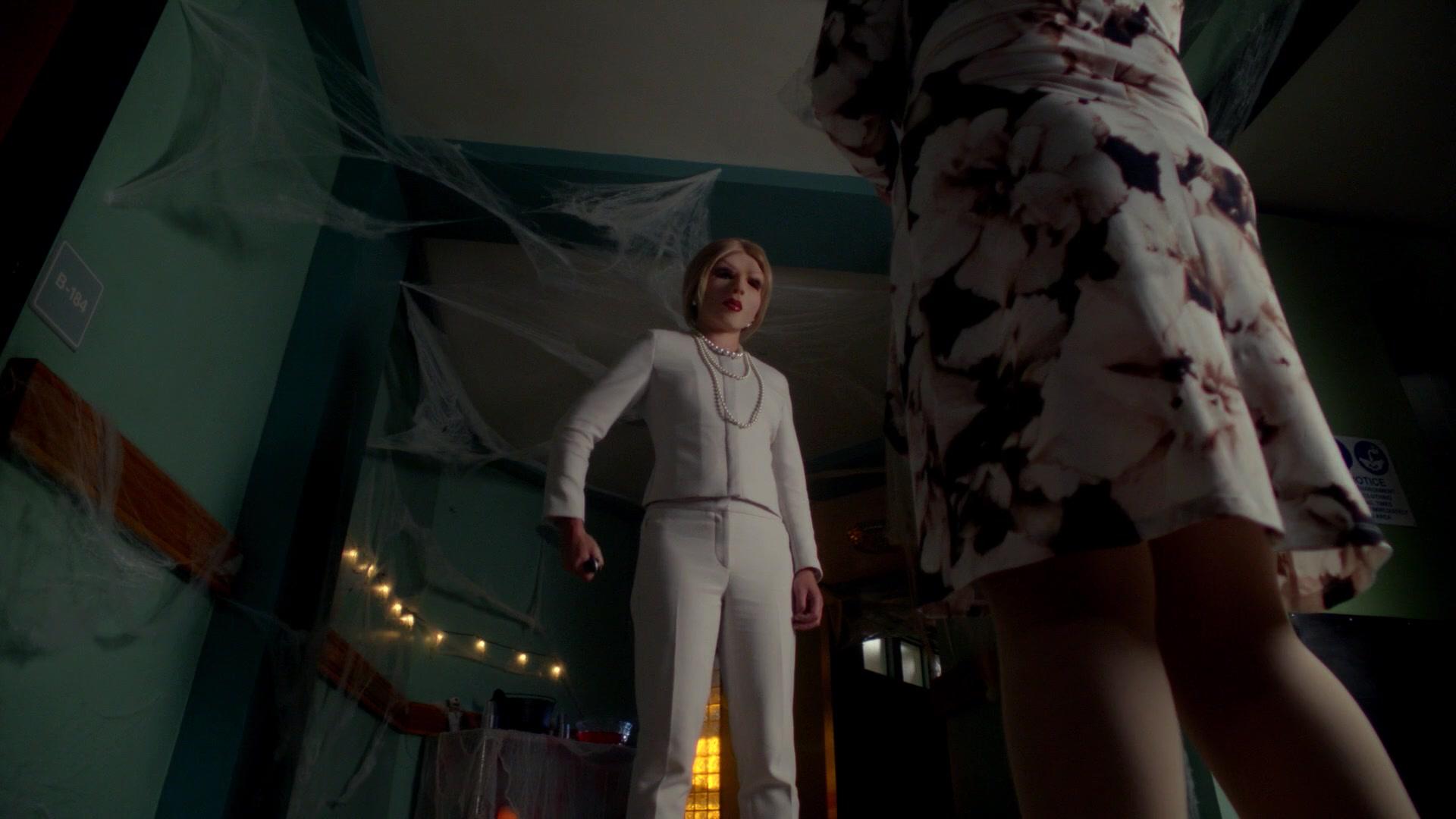 Scream_Queens_2015_S02E04_1080p_5540.jpg