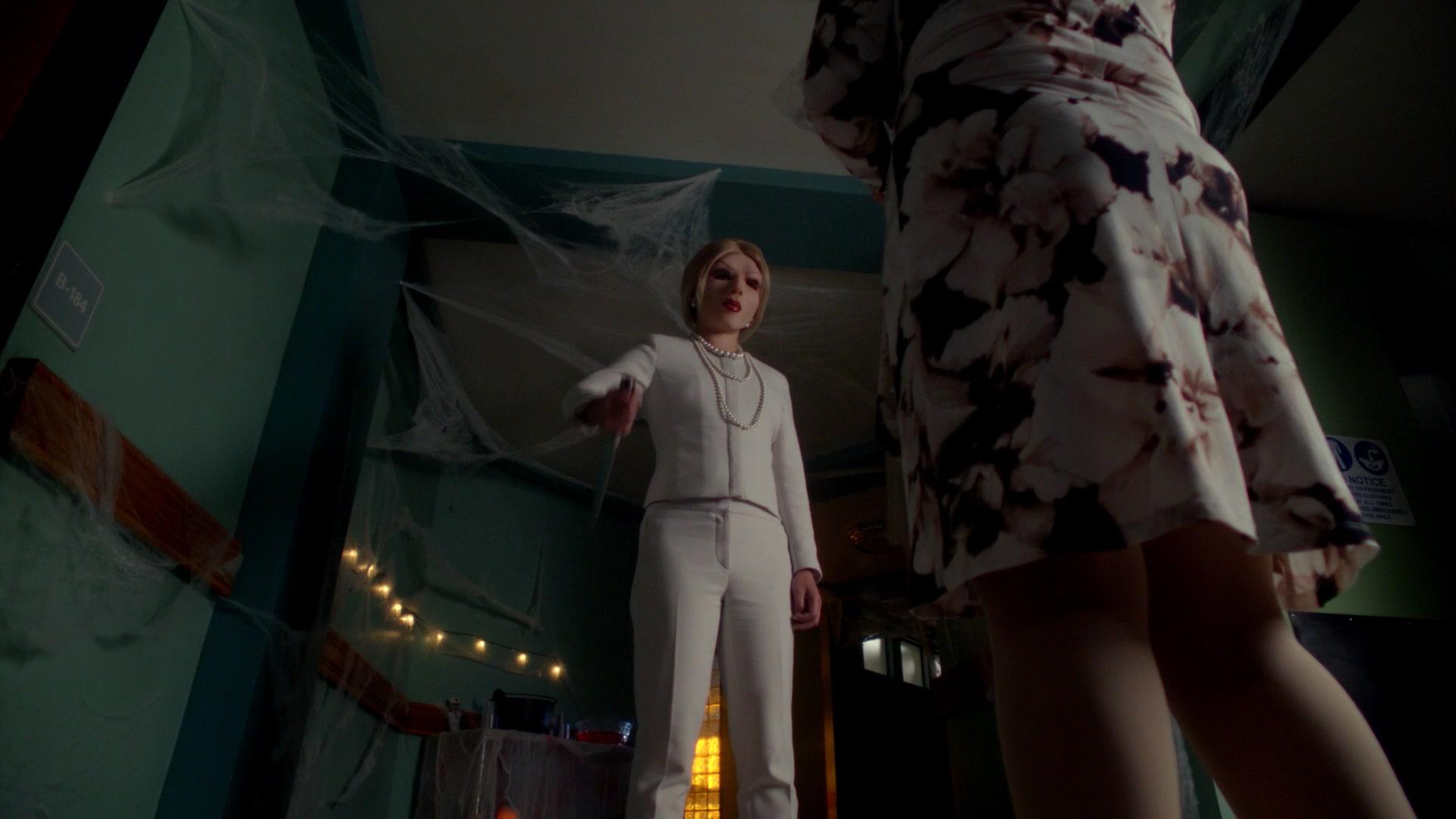 Scream_Queens_2015_S02E04_1080p_5541.jpg