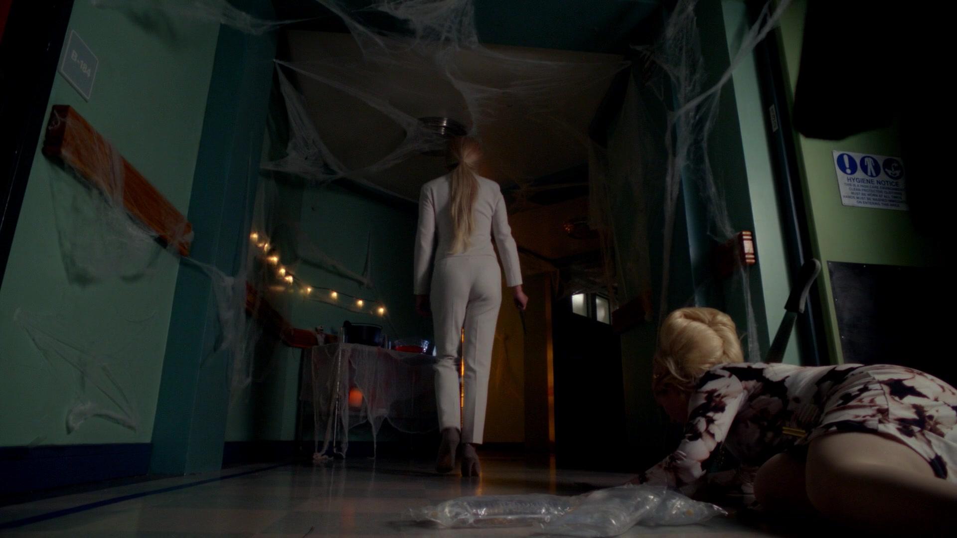 Scream_Queens_2015_S02E04_1080p_5700.jpg