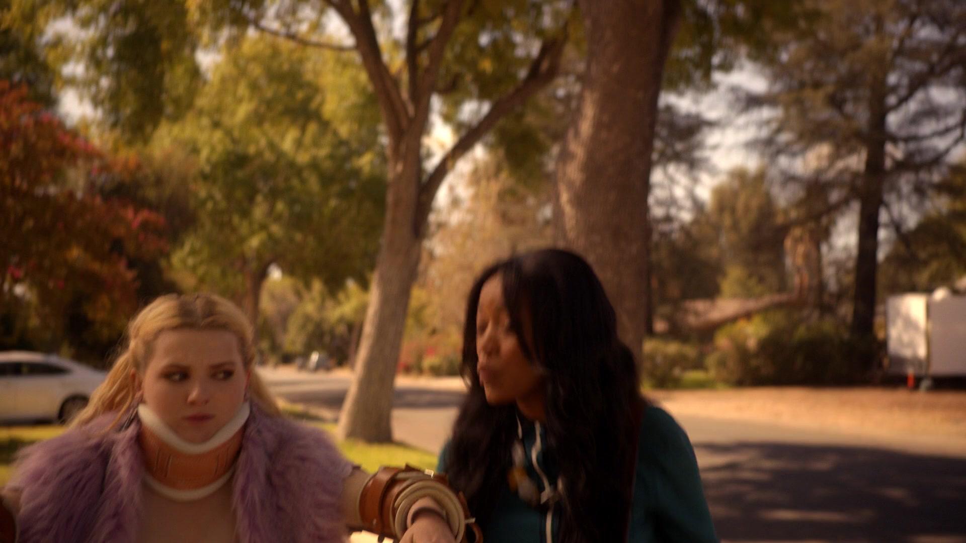 Scream_Queens_2016_S02E05_1080p_3596.jpg