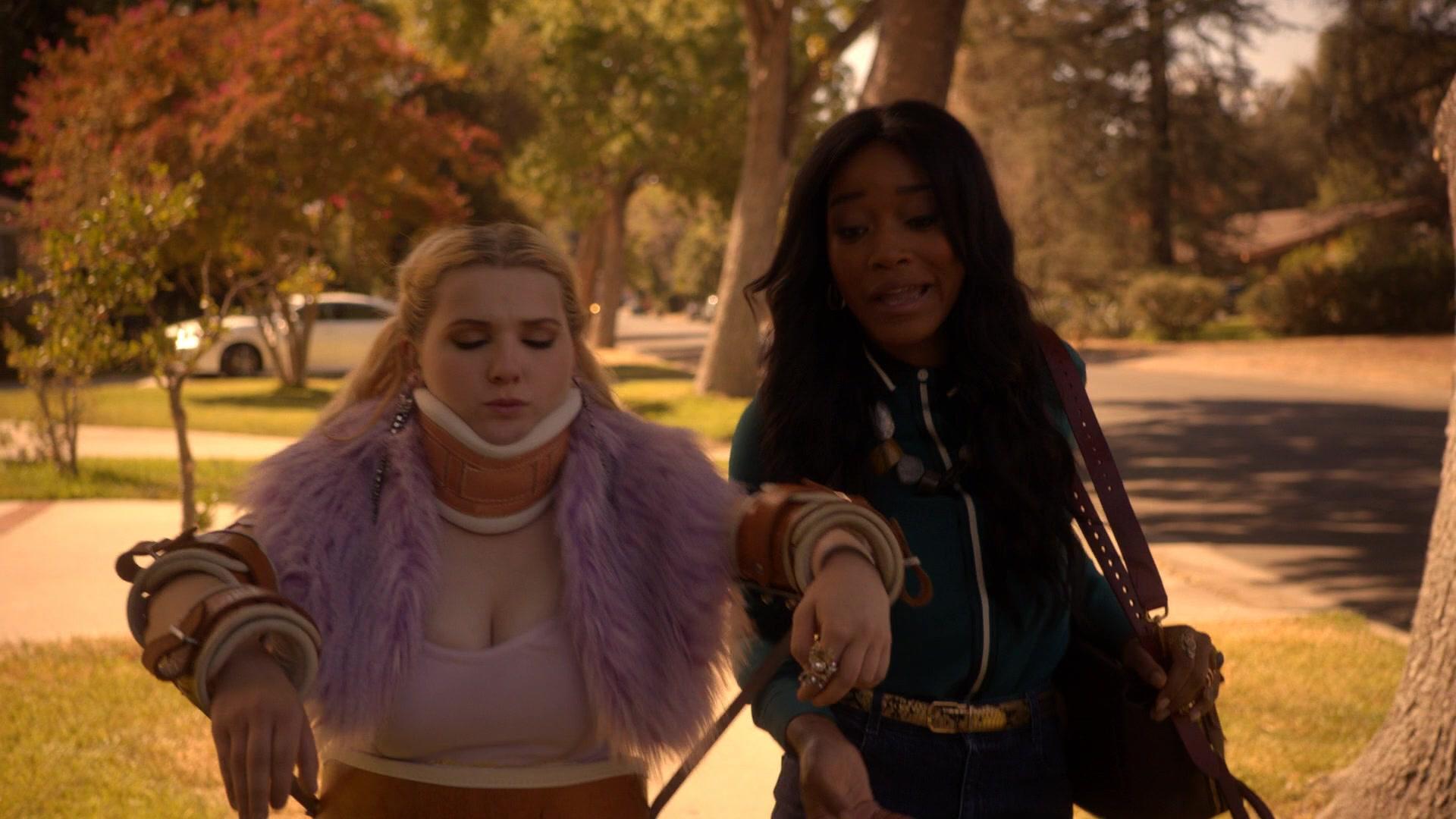 Scream_Queens_2016_S02E05_1080p_3610.jpg