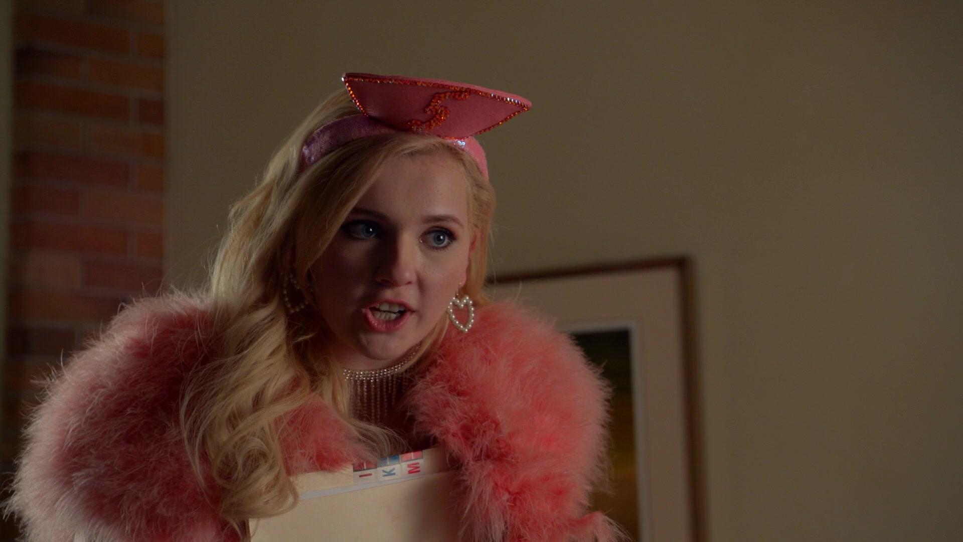 Scream_Queens_2016_S02E10_1080p_2167.jpg