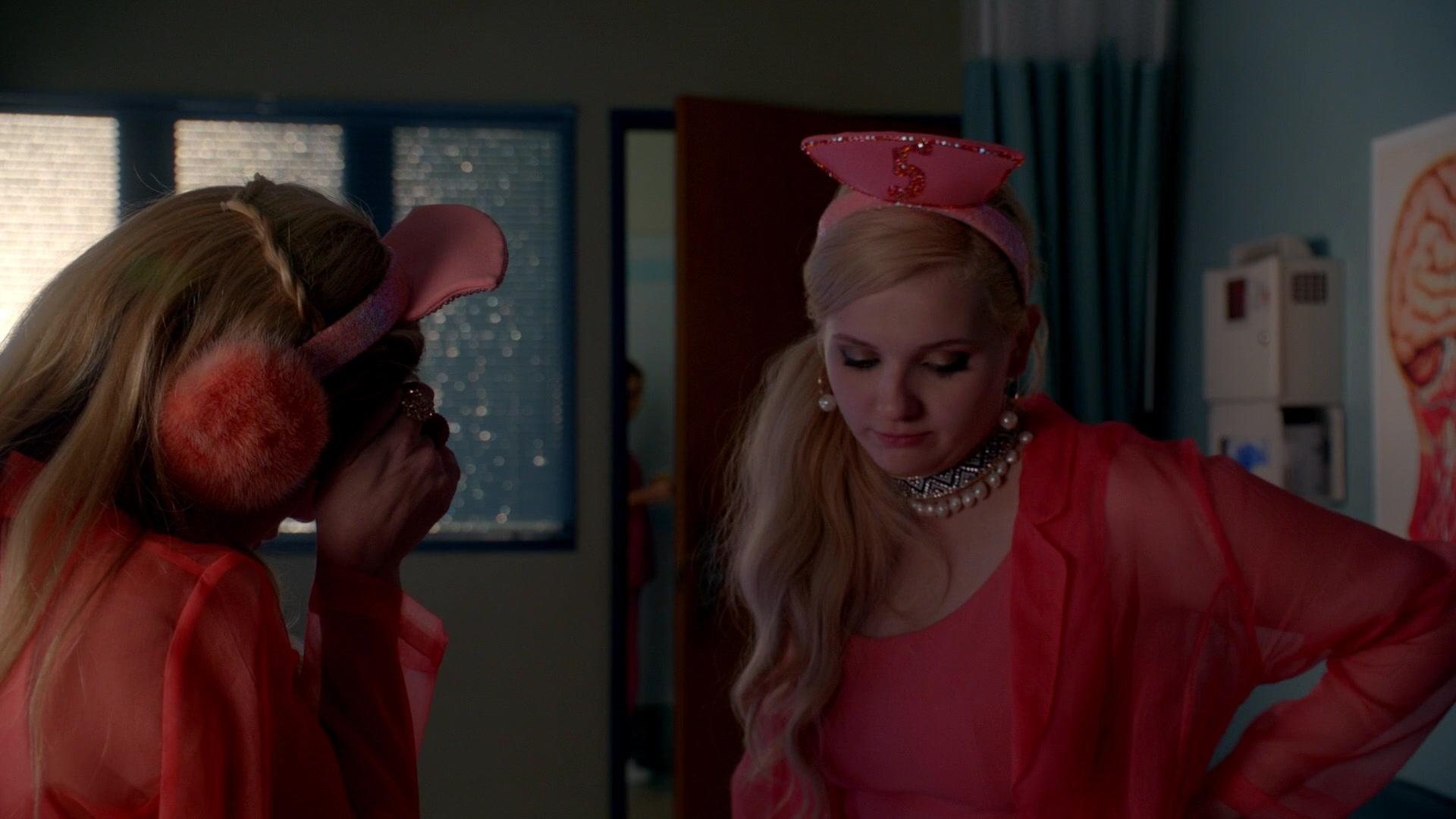 Scream_Queens_2016_S02E10_1080p_3222.jpg