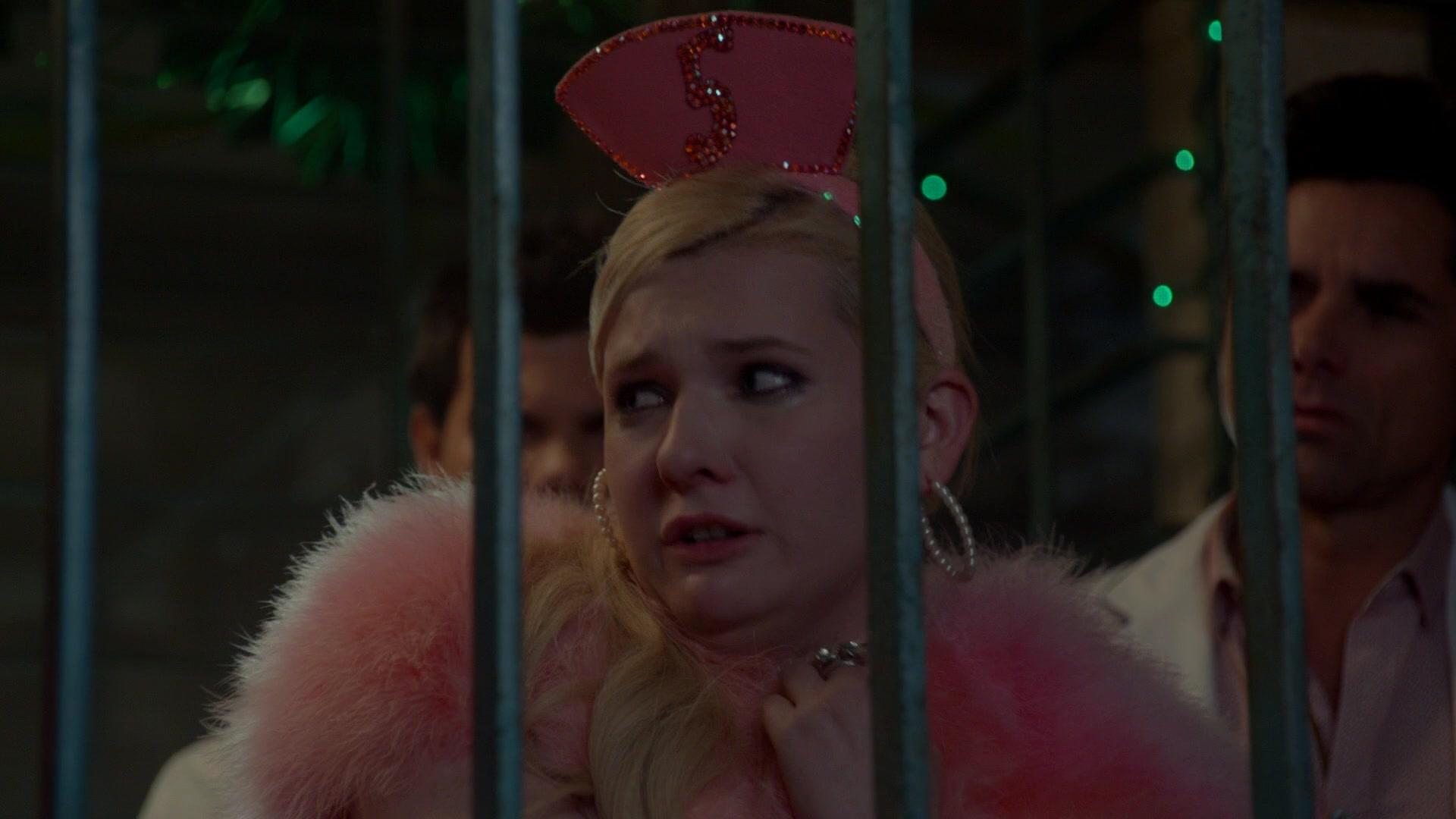 Scream_Queens_2016_S02E10_1080p_4828.jpg